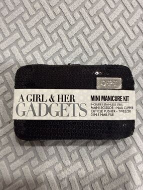 OPI - A Girl & Her GADGETS / Mini MANICURE KIT. Best Deal!